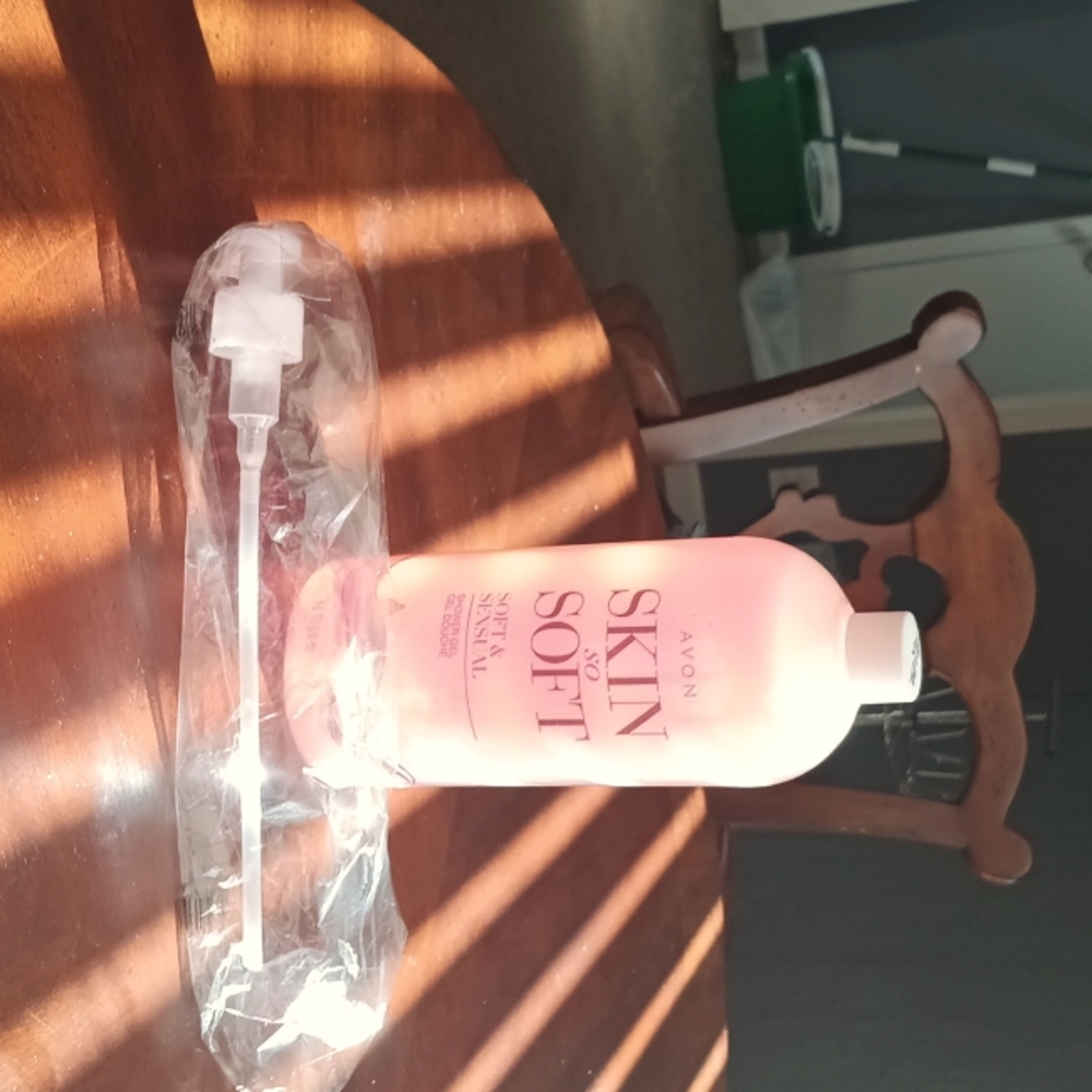 Skin So Soft Shower Gel